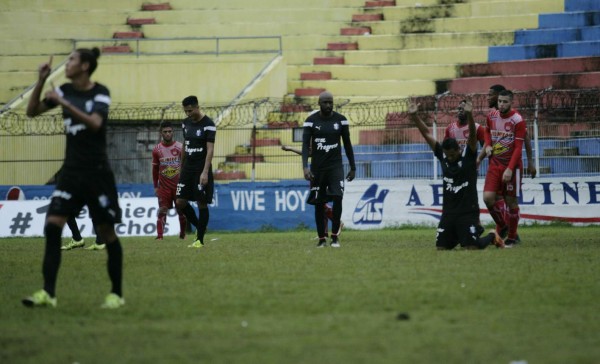 El Honduras Progreso venció al Vida y se apunta a la liguilla