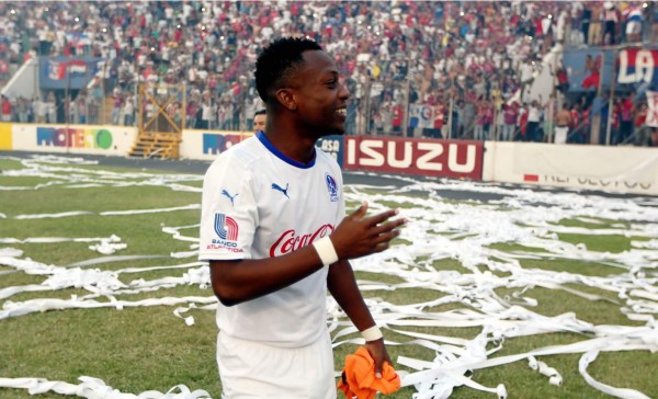 Kevin Álvarez a Diego Vázquez: '¿A ver si tiene TV para ver la final?'