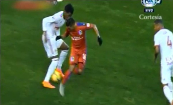 VIDEO: La genialidad con caño incluido de Michaell Chirinos a jugador del Red Bulls