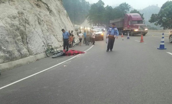Dos hermanos mueren atropellados por una rastra en Siguatepeque