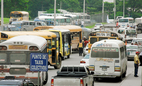 Proyectan salida de 300 mil viajeros por la terminal