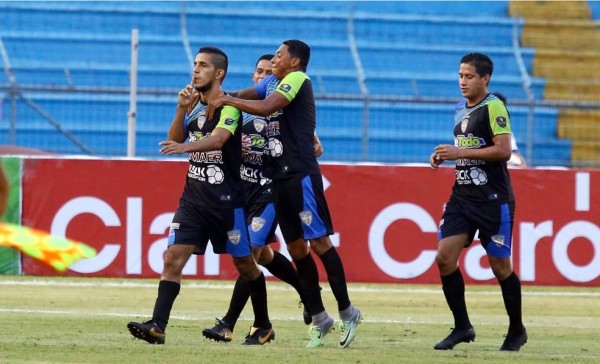 VIDEO: El enorme golazo de Juan Ramón Mejía contra Olimpia en el Olímpico