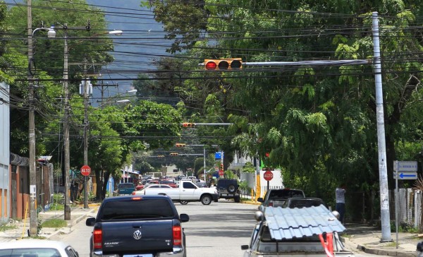 Eliminarán semáforos para agilizar tráfico vehicular en San Pedro Sula