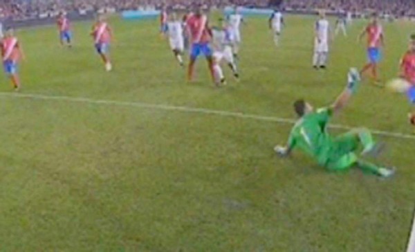 Video: La monumental atajada de Keylor Navas frente a EUA