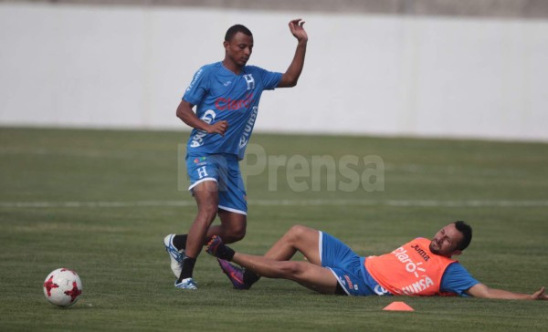 Ovidio Lanza es convocado de emergencia a la Selección de Honduras