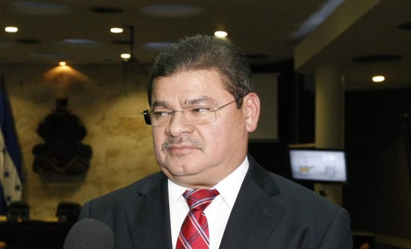 Reelección se reglamentará hasta el próximo año: Oliva