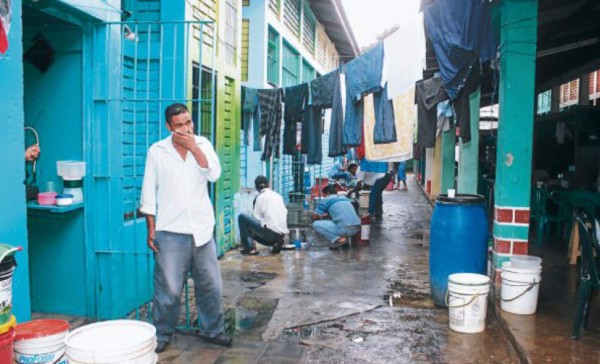 Trasciende fuga de dos privados de libertad en cárcel de El Paraíso