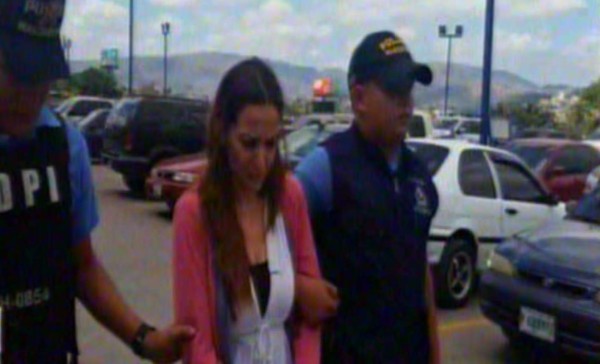 Capturan a hondureña por tener alerta roja de Interpol