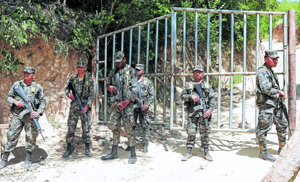 Mineros hondureños claman por reapertura de la mina Cuculmeca