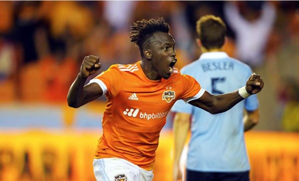 Alberth Elis mete al Houston Dynamo a las semifinales de la Conferencia del Oeste en la MLS