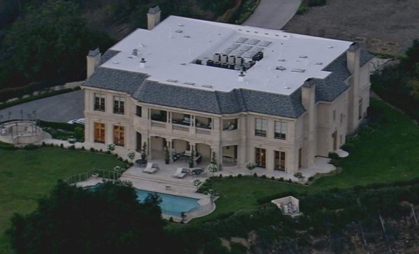 Príncipe saudí violó y drogó a sus empleadas por tres días en EUA