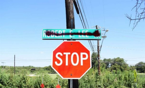 Texas apremia retirada de símbolos de los confederados