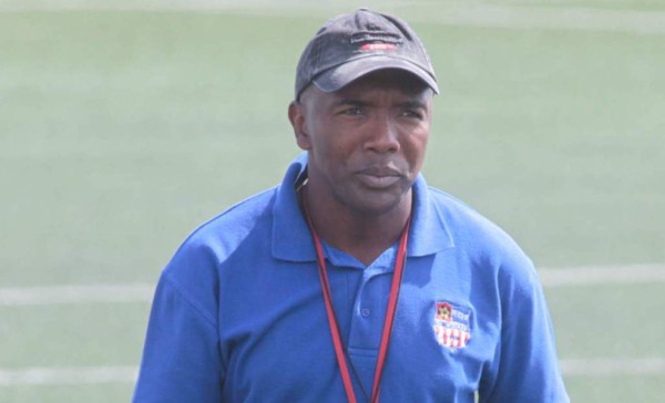 Denilson Costa regresa al fútbol de Honduras y ahora como asistente técnico