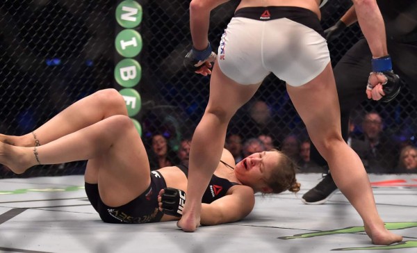 Ronda Rousey, noqueada por primera vez en su carrera