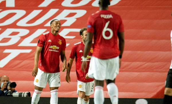 Manchester United avanza sin problemas a cuartos de final de la Europa League