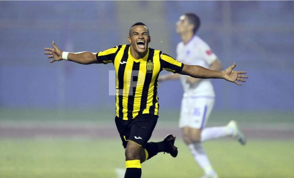 Real España derrota a Olimpia y es campeón de la Copa Premier Centroamericana
