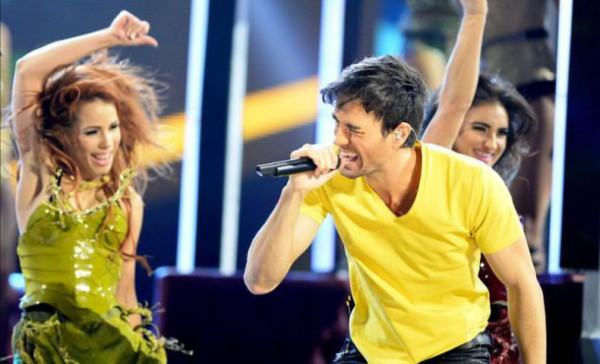 Enrique Iglesias lanza tema junto a Marco Antonio Solís