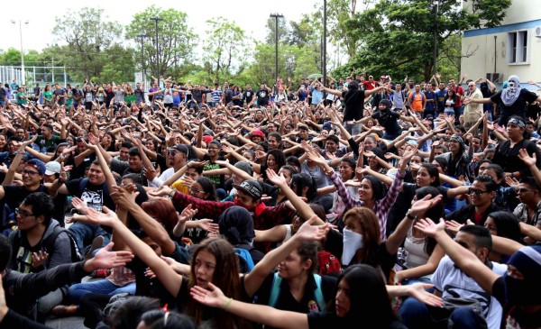 Rectoría de la Unah cede y convoca a diálogo