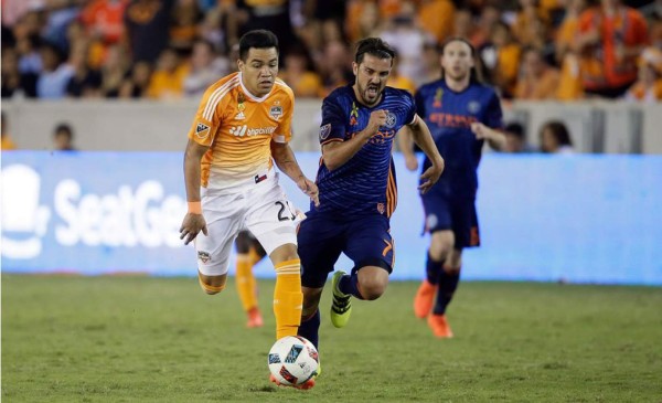 Hondureño José Escalante deja el Houston Dynamo y ficha por el San Antonio FC