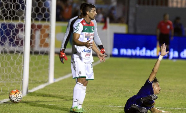 Israel Silva: 'Da cólera porque fui yo el que cometió un penal'