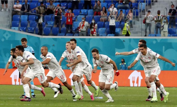 España vence con sufrimiento a Suiza en penales y clasifica a semifinales de la Eurocopa-2021