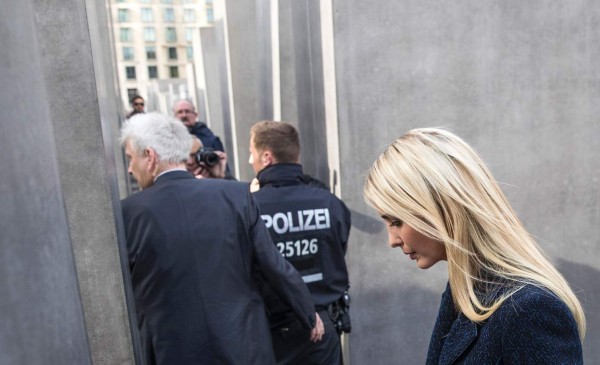 Abuchean a Ivanka Trump en Cumbre de Mujeres en Berlín