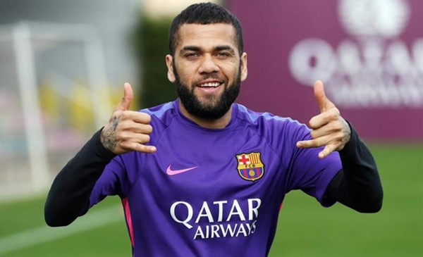 El Chelsea se interesa en Daniel Alves