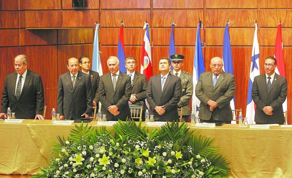 Con oficina del Alto Comisionado vigilarán los derechos humanos