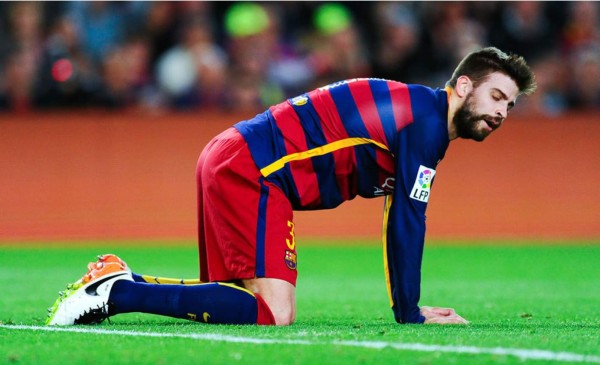 VIDEO: El increíble fallo de Piqué en el último minuto