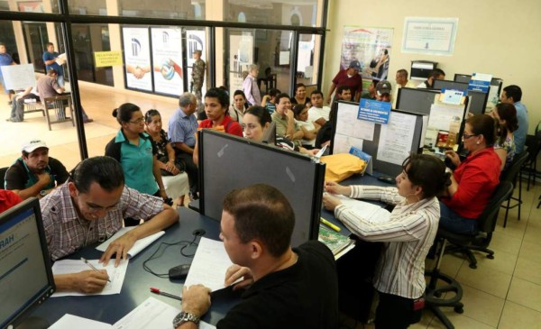 50 personas al día hacen arreglo de pago en el IP