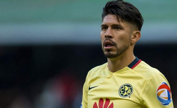 Oribe Peralta trolleó a un aficionado y le mencionó hasta a su hermana