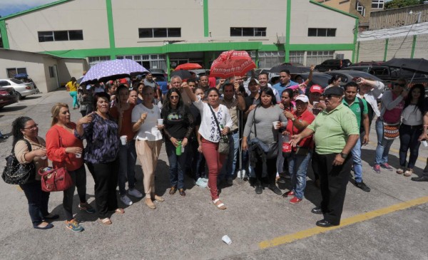 Empleados del RNP paralizan labores a 38 días de las elecciones