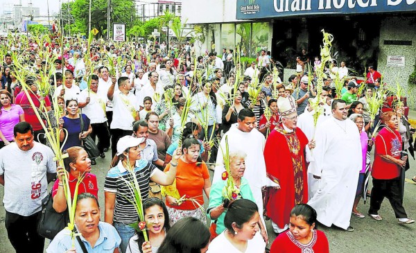 Miles de hondureños recibieron a Jesús en el Domingo de Ramos