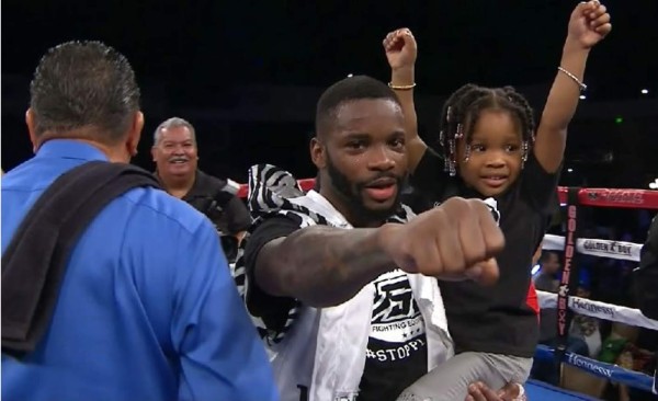 Hondureño Eddie Gómez logra nueva victoria tras muerte de su padre