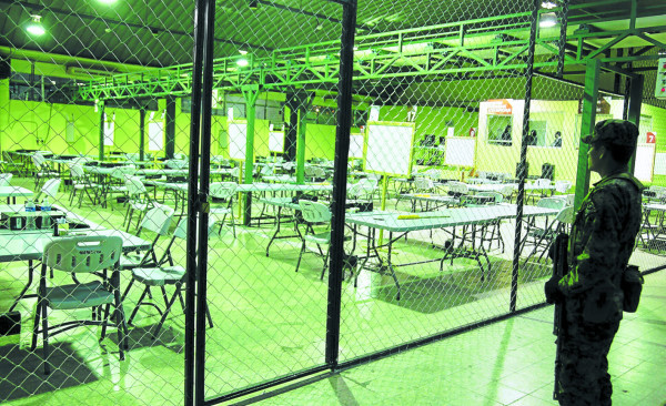 Cuentan voto por voto para definir alcalde de San Pedro Sula