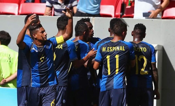 Honduras tumba a Argentina y se mete a cuartos de final