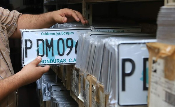 Más de 18,000 placas llegarán a San Pedro Sula