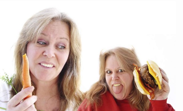 Cómo el estrés provoca la adición a la comida