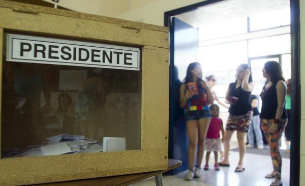 Elecciones en Chile están con poca participación de votantes