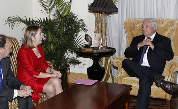 Anuncian acuerdo en el conflicto contractual en el Canal de Panamá