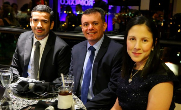 Aeroméxico ofrece velada de reconocimientos en San Pedro Sula