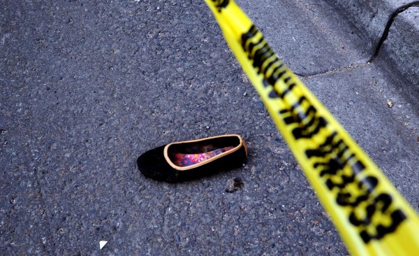 Mujer fue asesinada a balazos y después le prendieron fuego