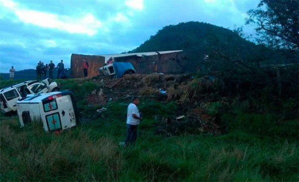Al menos 15 muertos en accidente múltiple en Brasil