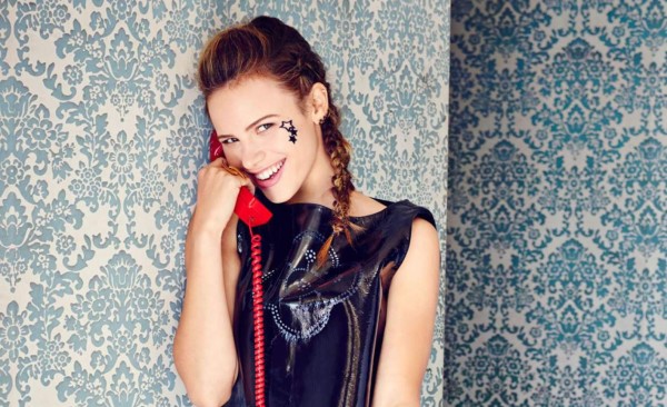 Halston Sage: 'No se debe juzgar a las personas por su aspecto”