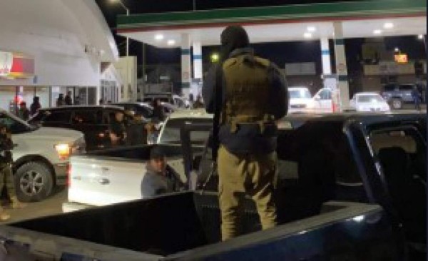 Convoy de camionetas con sicarios del Cártel de Sinaloa entra a Sonora