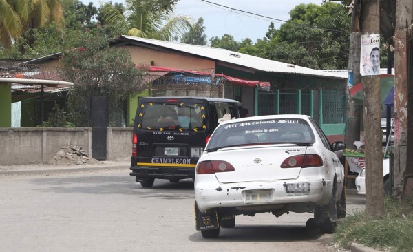 Bandas delictivas no dejan que taxis entren al sector Satélite