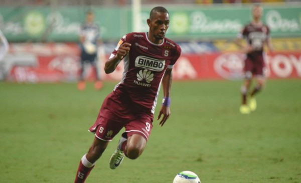 Bengtson anota en Costa Rica en triunfo del Saprissa