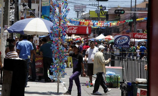 Derroche de alegría y fiesta viven los ceibeños en su carnaval
