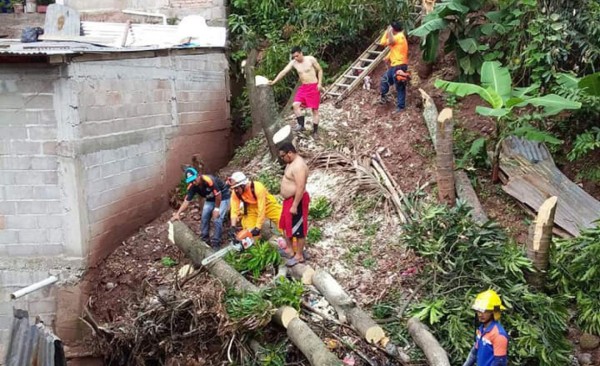 Copeco emite alerta amarilla por lluvias en 10 departamentos