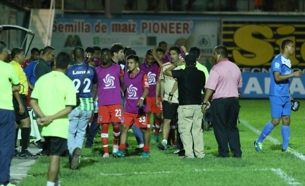 Todo el escándalo que se dio en la Supercopa de Honduras